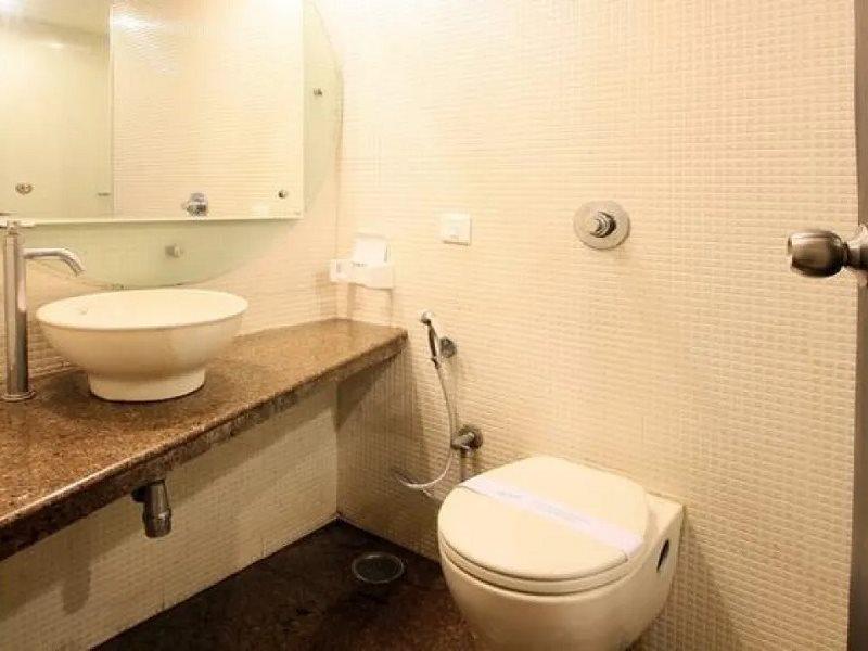 Hotel Manorama Vijayawāda Esterno foto
